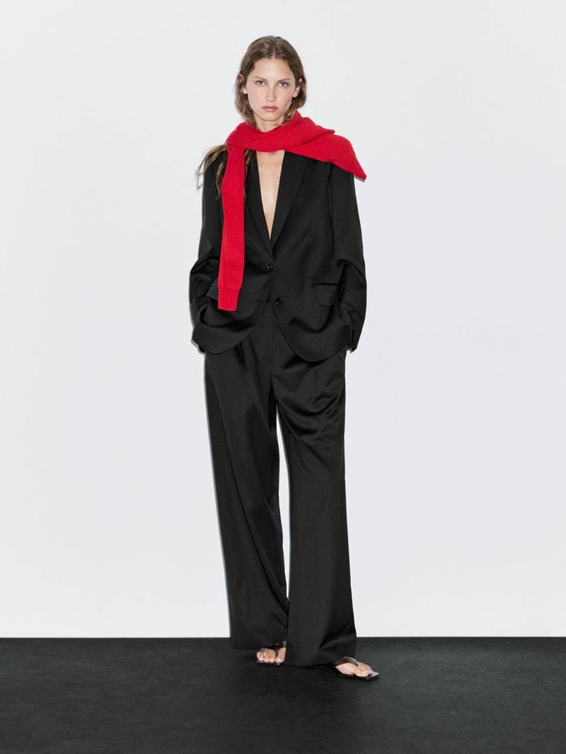 Пиджак из 100% экстра-тонкой шерсти с двумя пуговицами