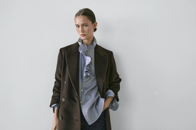 Рубашка с воротником с оборками