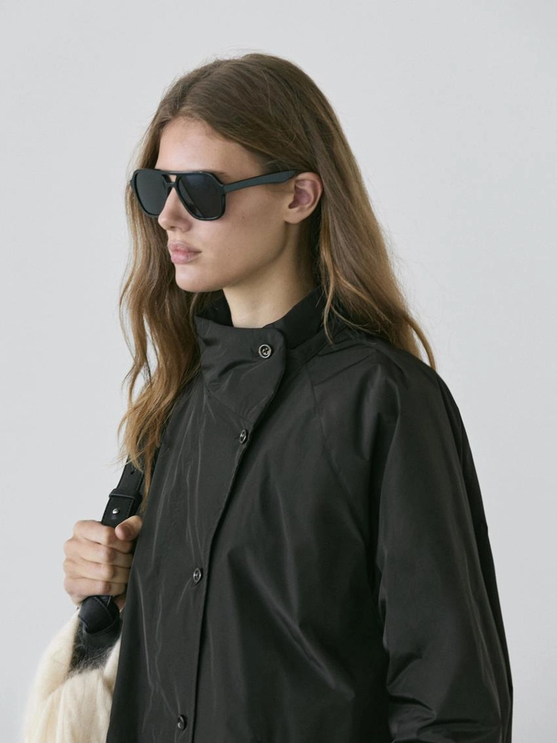 Короткая стеганая парка с деталями воротника