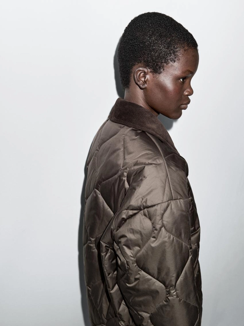 Пуховик с водоотталкивающей пропиткой с деталями из вельвета