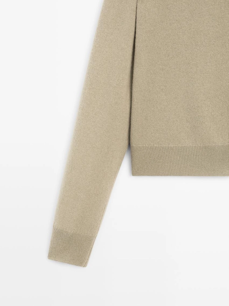 Короткий вязаный кардиган с рукавами рэглан