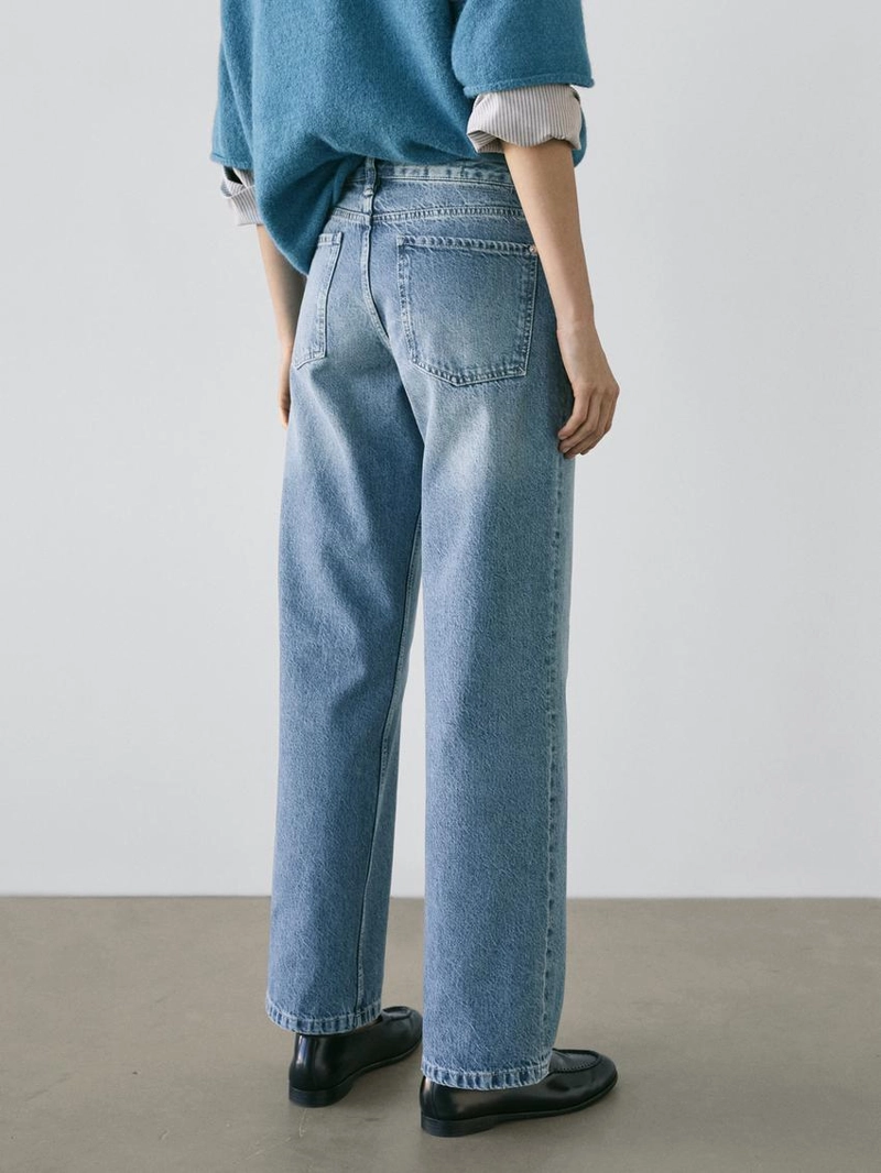 Джинсы с низкой посадкой прямого кроя