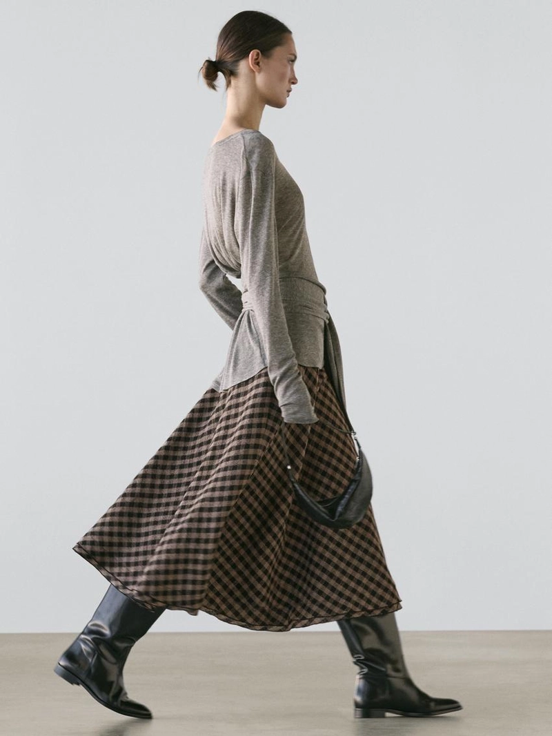 Расклешенная юбка с клетчатым узором