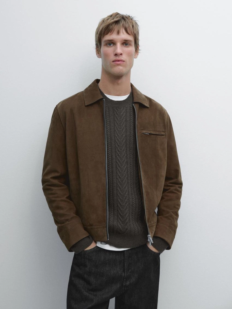 Короткая куртка из замши