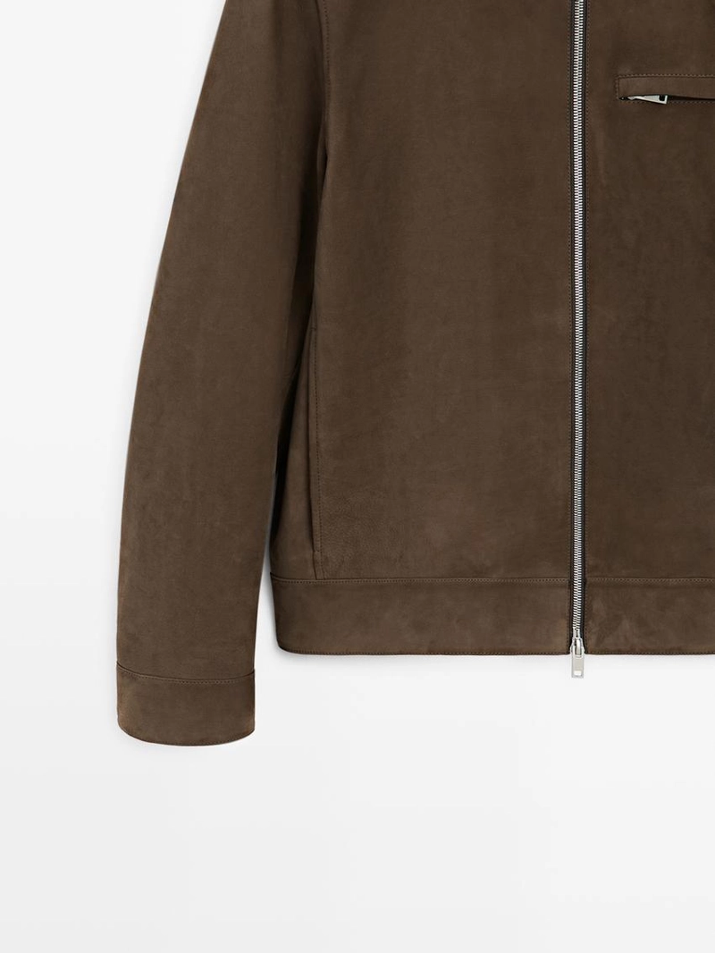 Короткая куртка из замши