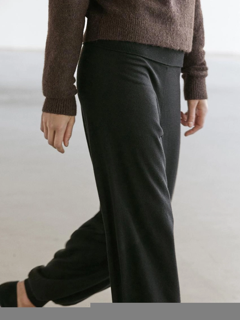 Шерстяные вязаные брюки-саруэль