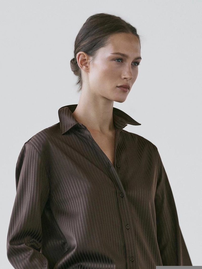 Рубашка с полосками и свободным покроем