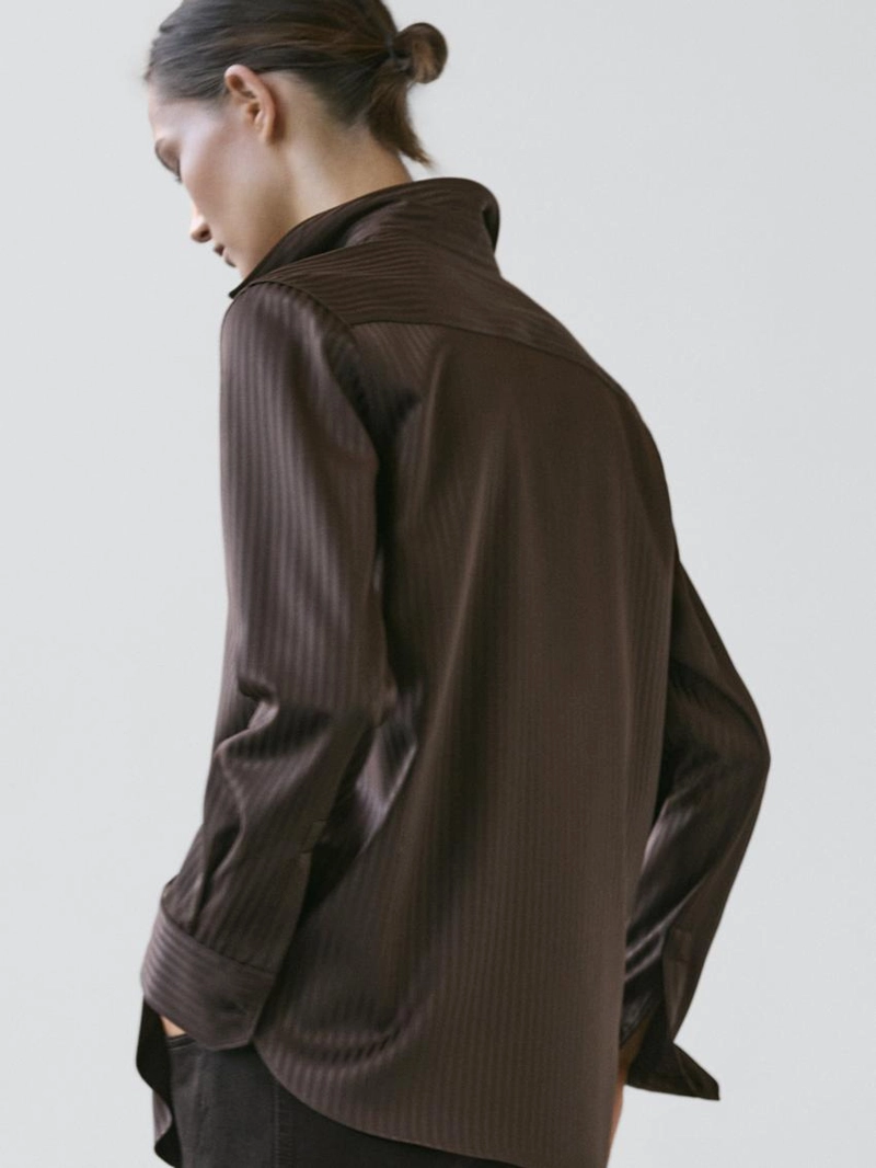 Рубашка с полосками и свободным покроем