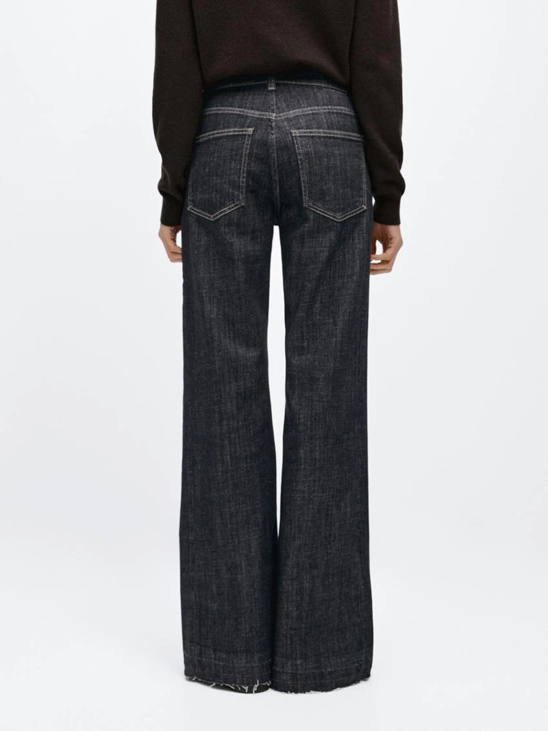 Джинсы с высокой талией и расширенными брючинами