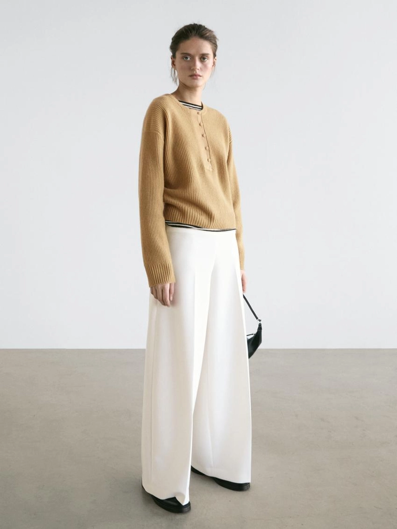 Широкие объемные брюки