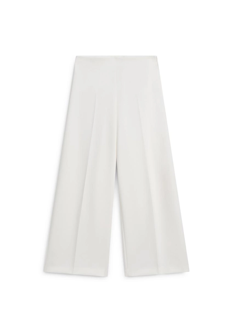 Широкие объемные брюки