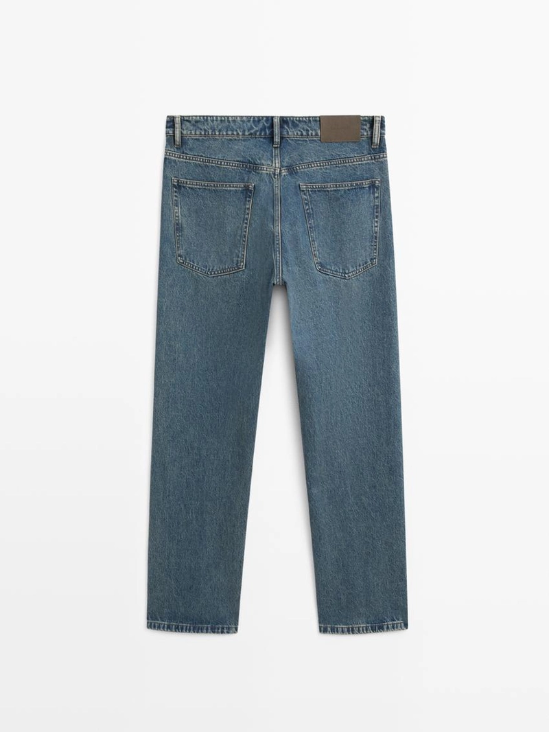 Джинсы с широкими штанинами