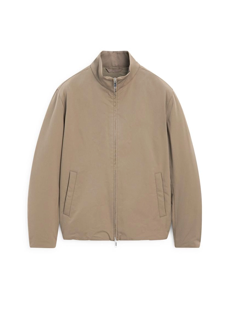 Пуховик с водоотталкивающим покрытием и высоким воротником