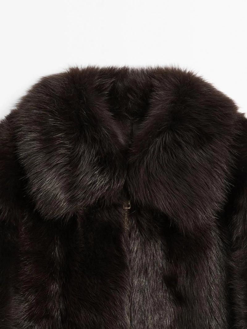 Короткая кожаная куртка с мехом