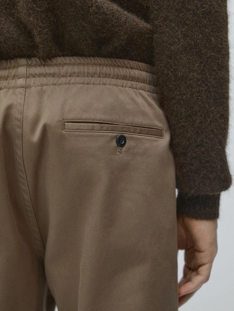 Брюки спортивного кроя из хлопково-смесовой ткани