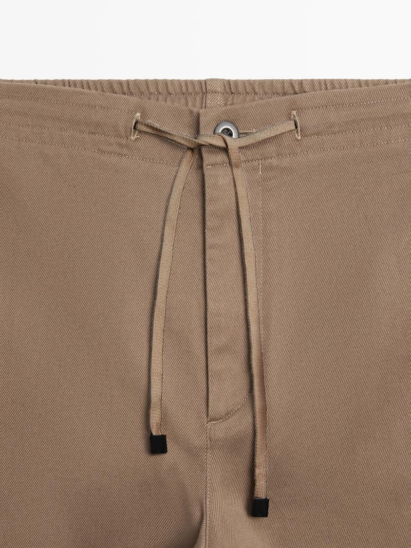 Брюки спортивного кроя из хлопково-смесовой ткани