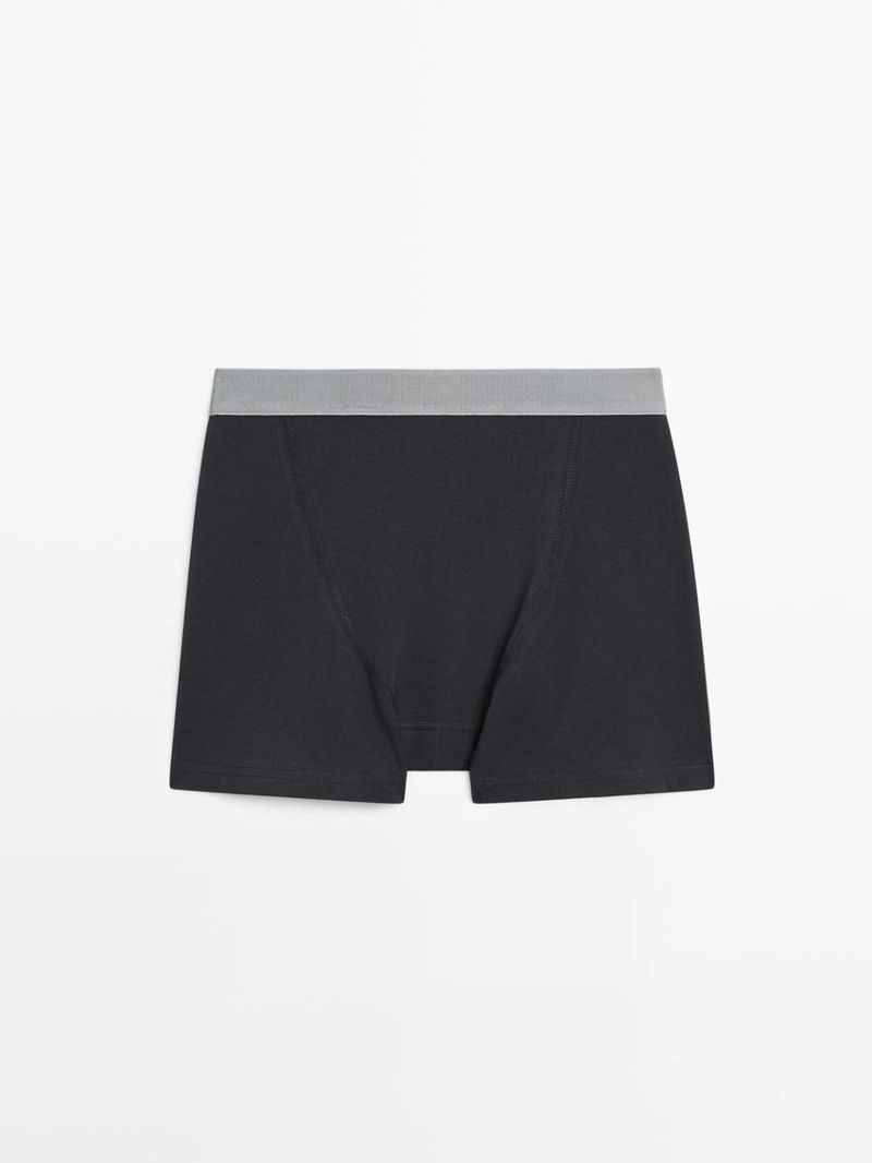 Трусы с логотипом на поясе