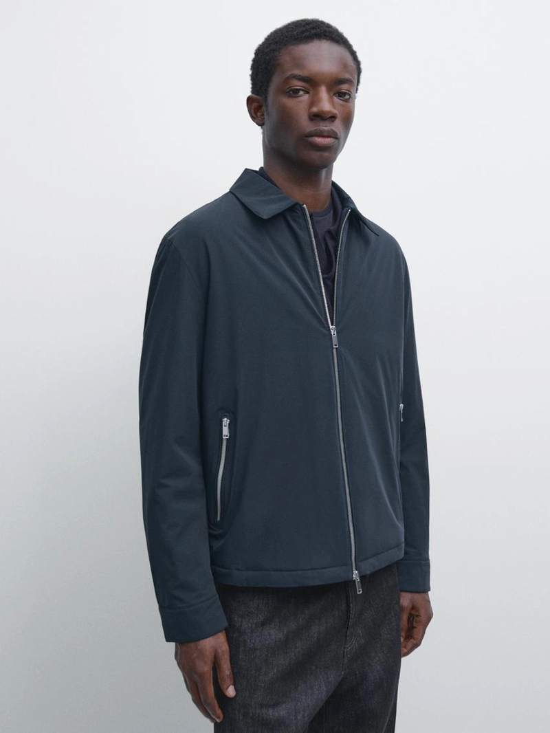 Короткий пиджак с деталями кармана