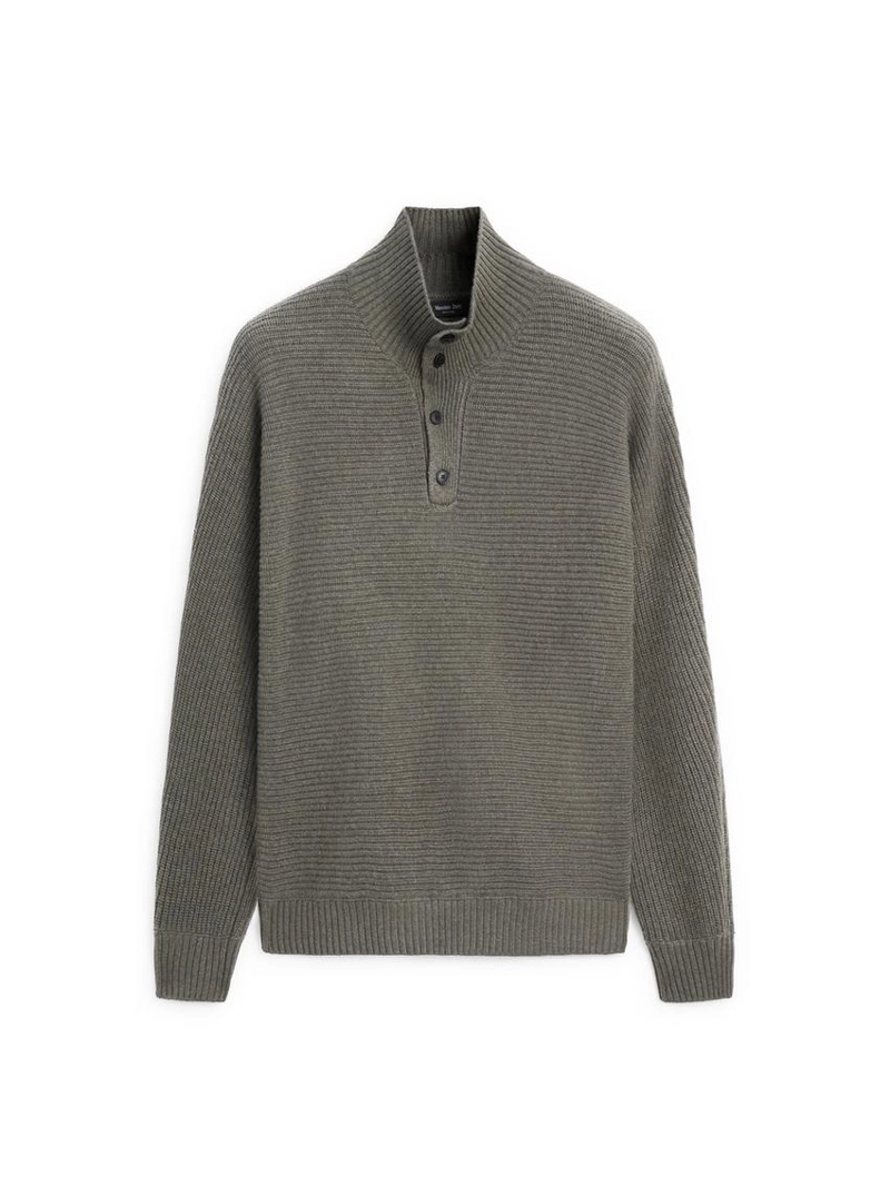 Вязанный свитер с воротником на пуговицах