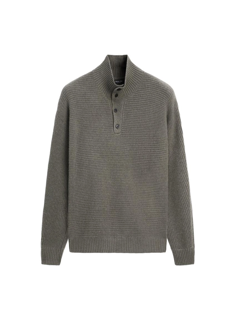 Вязанный свитер с воротником на пуговицах