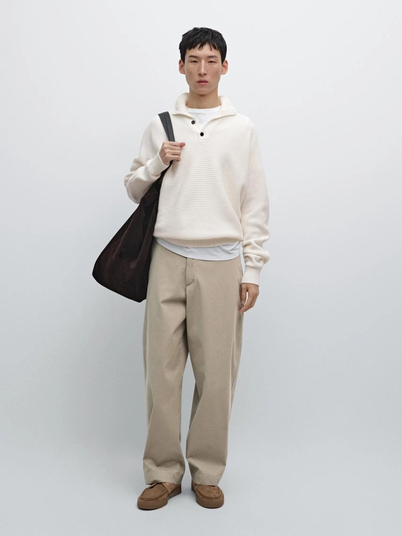 Вязанный свитер с воротником на пуговицах