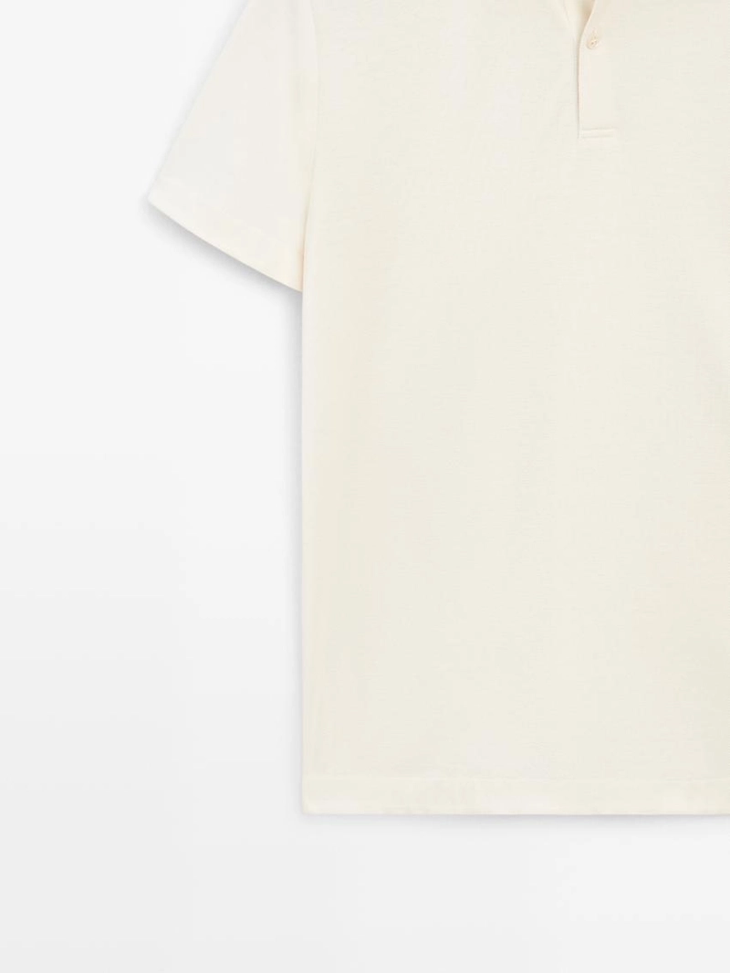 Поло с коротким рукавом и контрастными швами