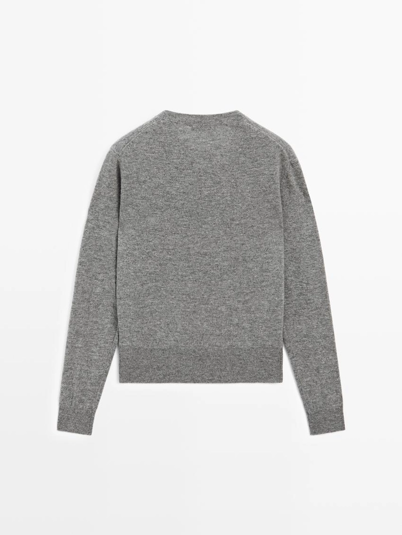 Джемпер с v-образным вырезом из шерстяного микса