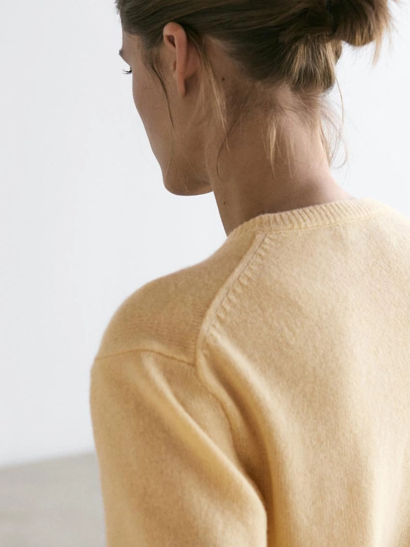 Кардиган из шерсти с коротким рукавом