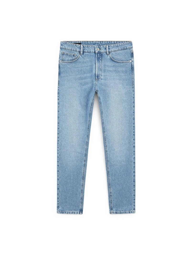 Джинсы slim fit