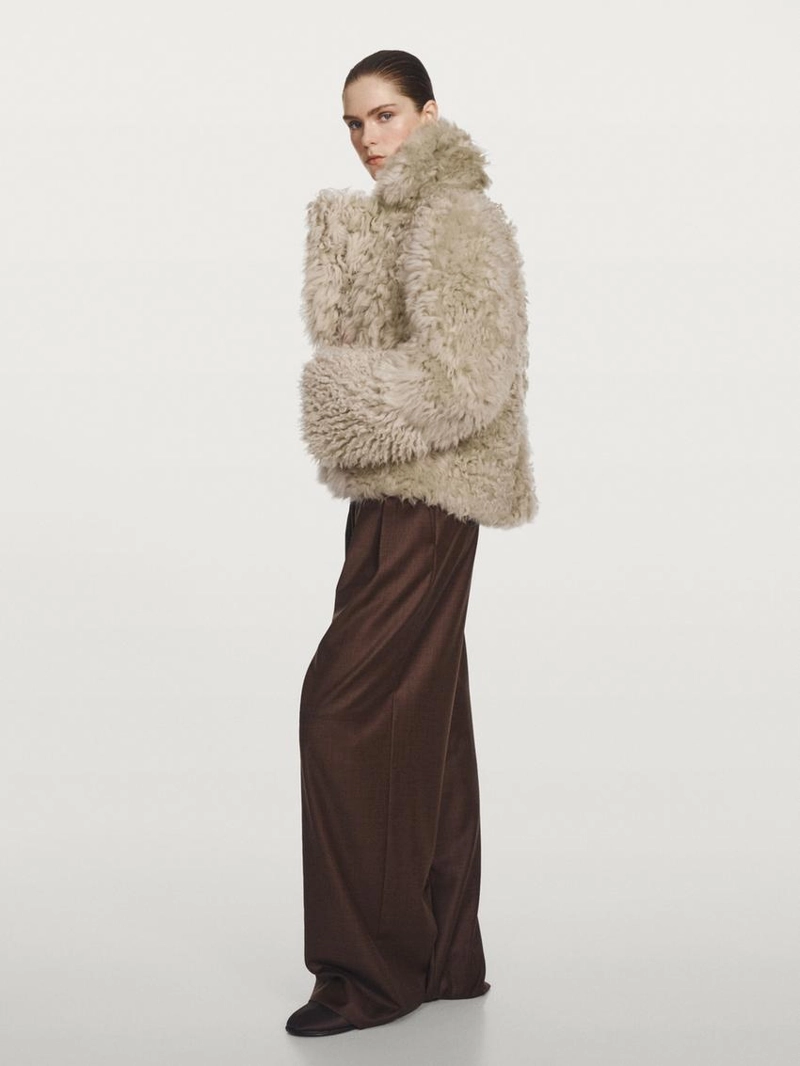 Пальто короткое кожаное с мехом - studio