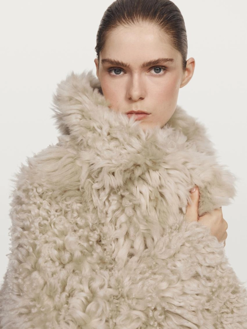 Пальто короткое кожаное с мехом - studio