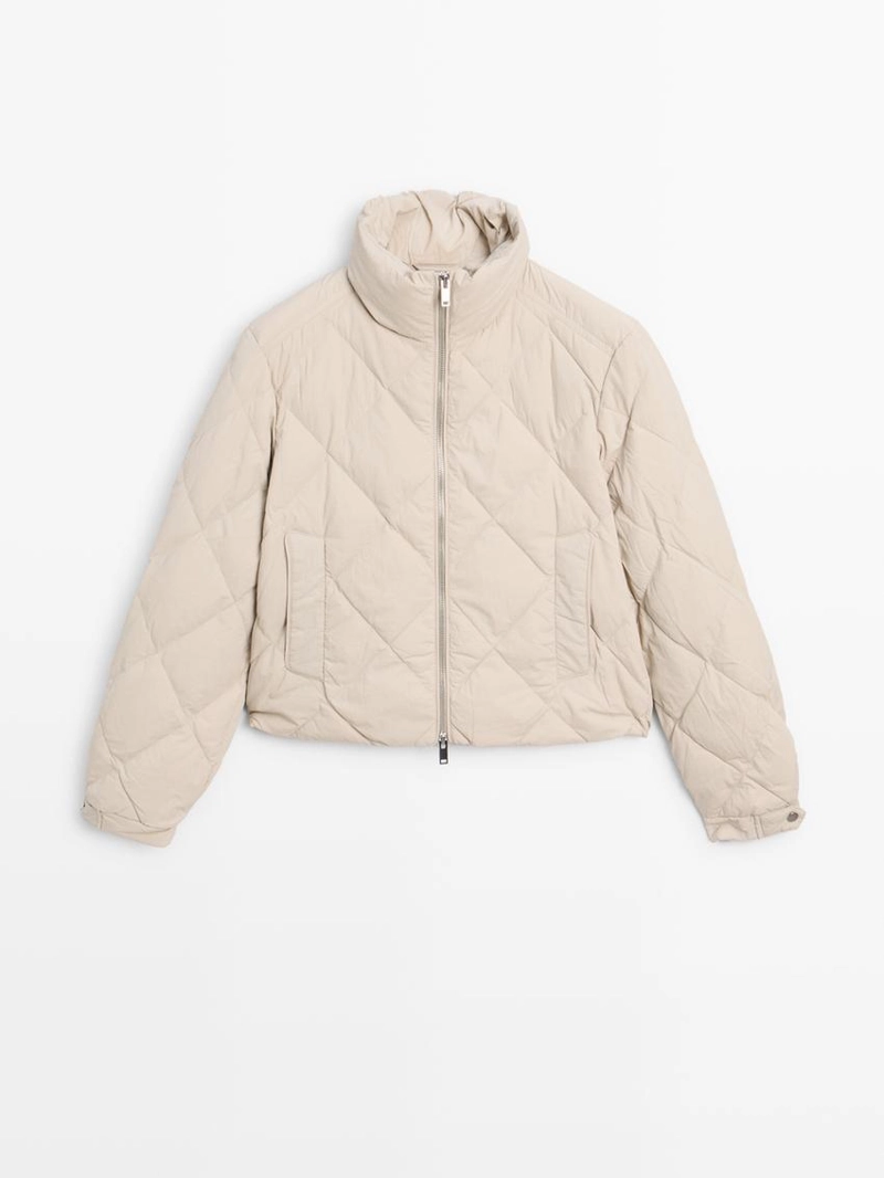 Короткая водоотталкивающая стеганая бомбер-куртка