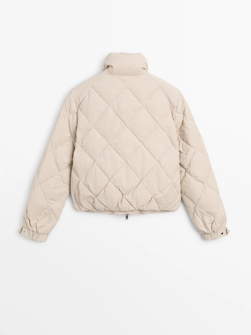 Короткая водоотталкивающая стеганая бомбер-куртка