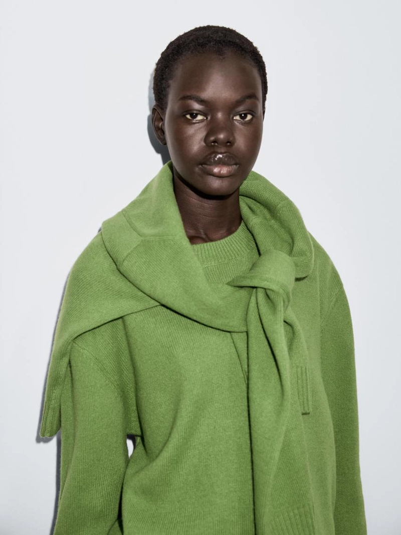 Джемпер из шерстяной смеси с круглым вырезом