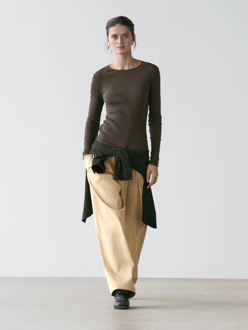 Лонгслив с деталями из ребристого трикотажа