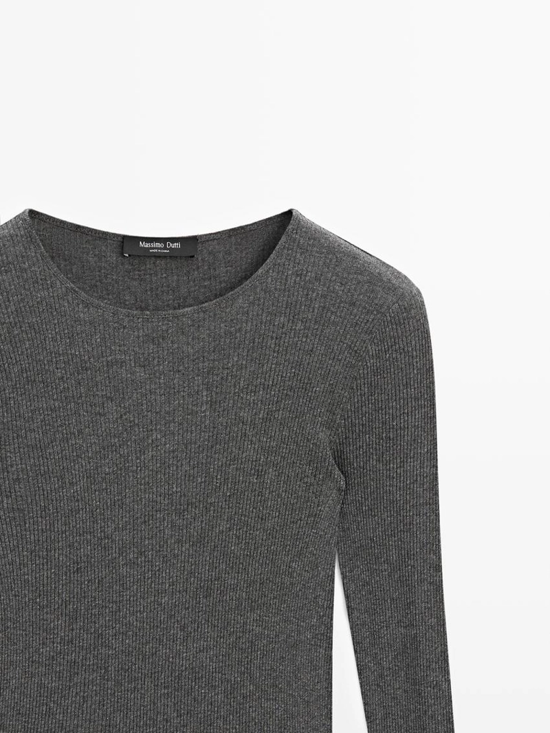 Лонгслив с деталями из ребристого трикотажа