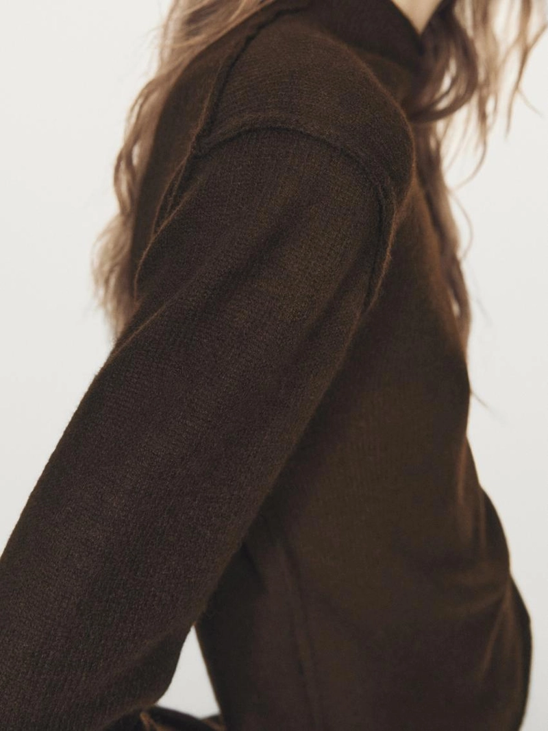 Вязанный свитер из шерстяной смеси с макраме-воротником