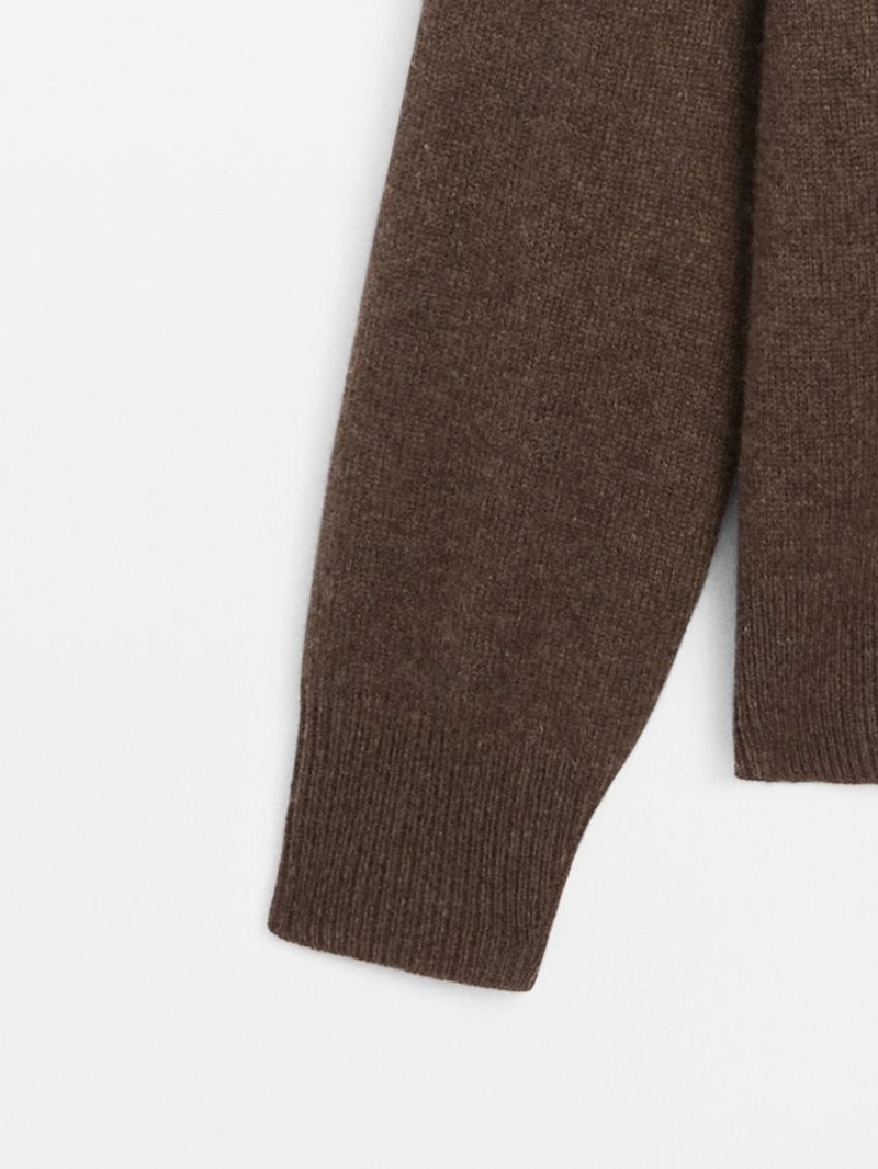 Свитер с v-образным вырезом из 100% кашемира