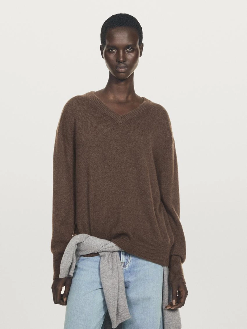 Свитер с v-образным вырезом из 100% кашемира