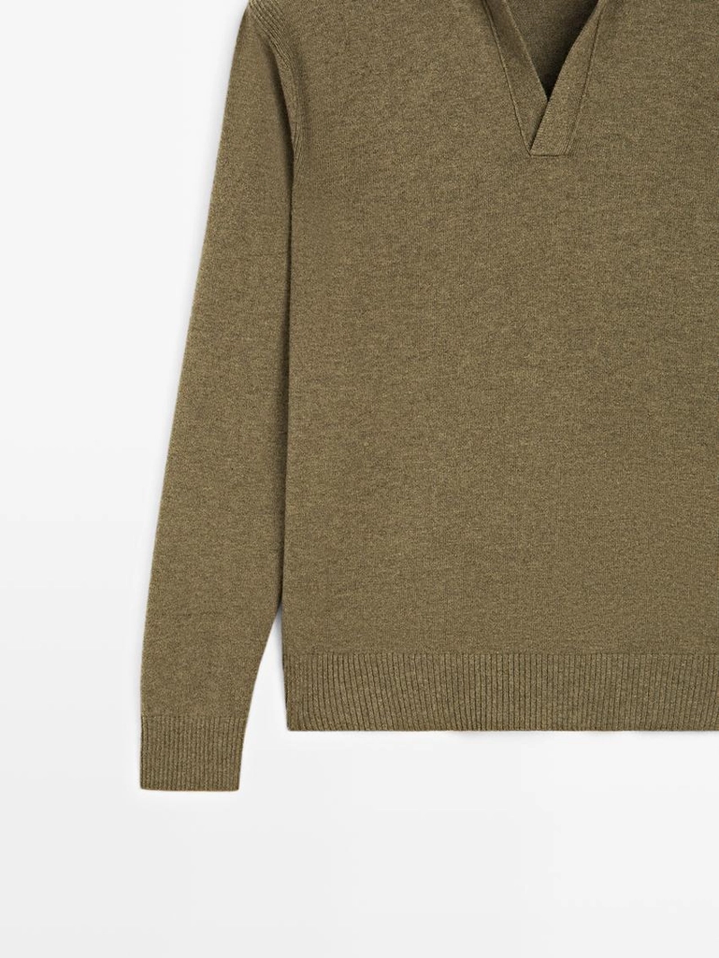 Водолазка-поло из 100% шерсти с v-образным вырезом