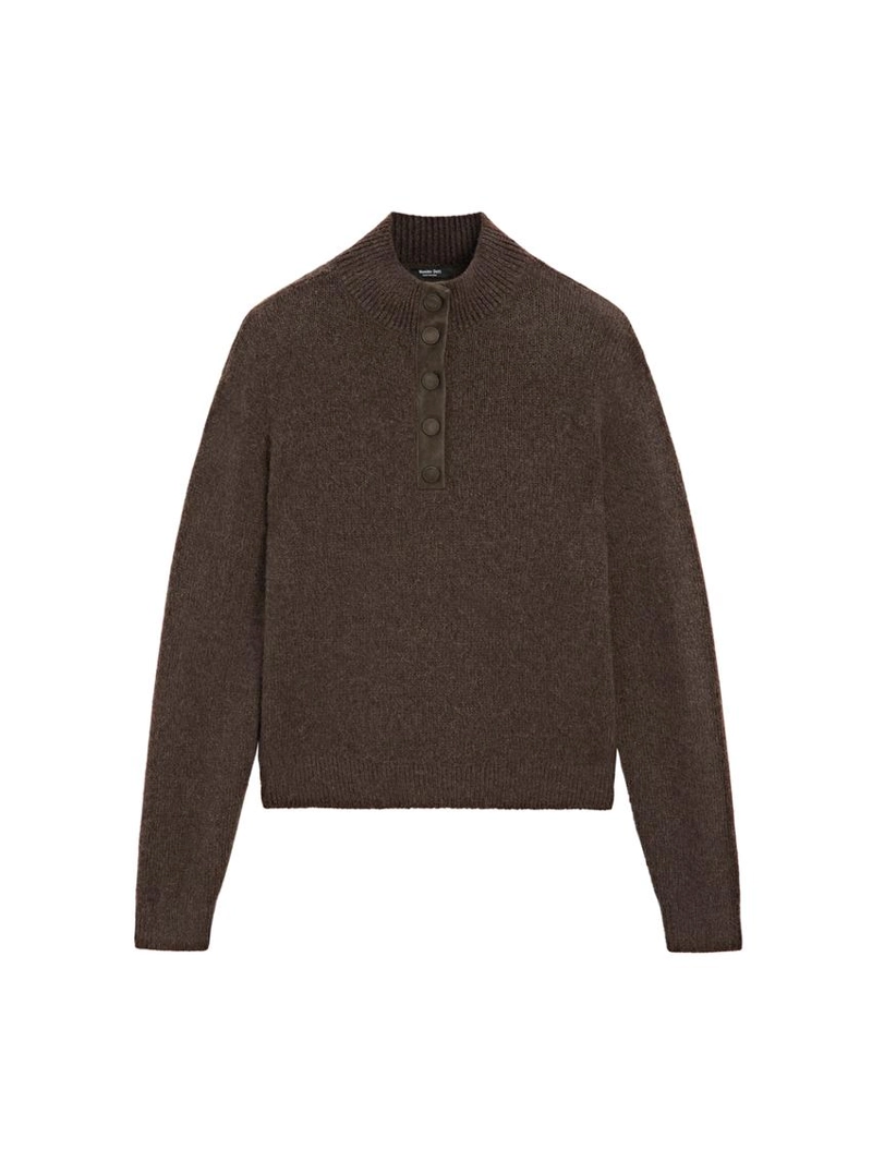 Свитер с высоким воротником из вязаного полотна на кнопках