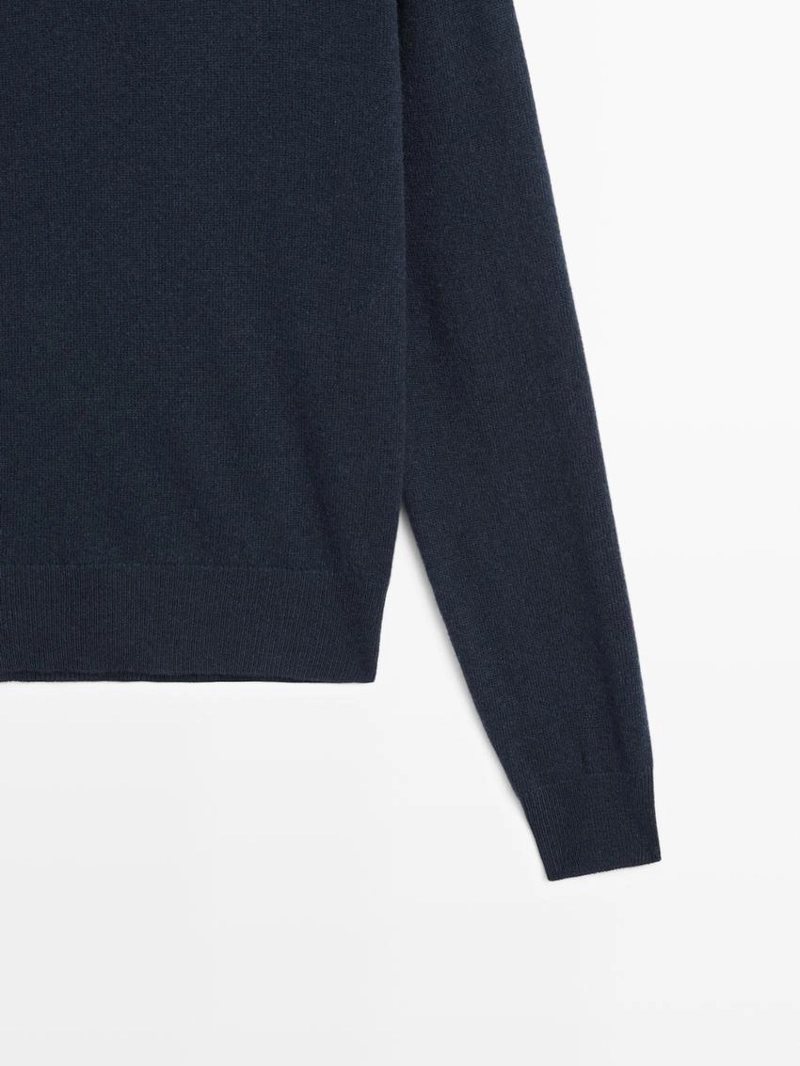 Свитер из шерсти с круглым вырезом