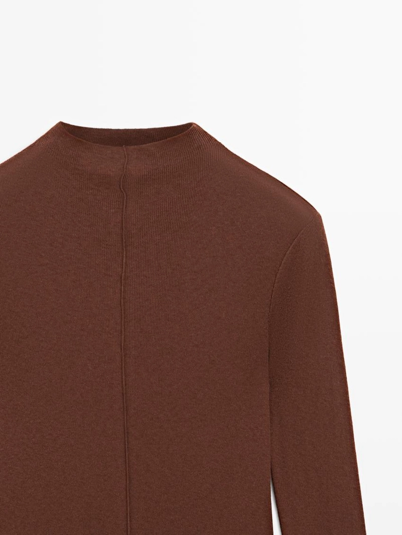 Лонгслив с деталями швов