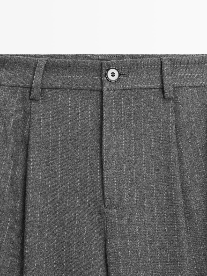 Широкие брюки в полоску