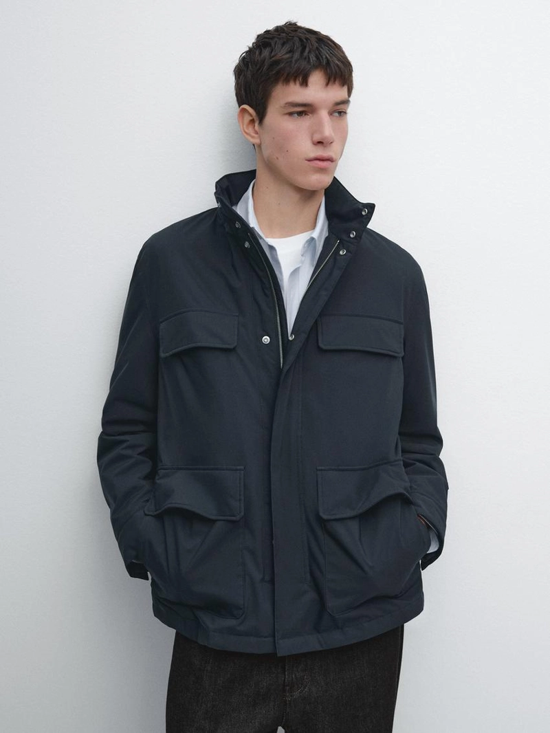 Пуховик с карманами и водоотталкивающей отделкой