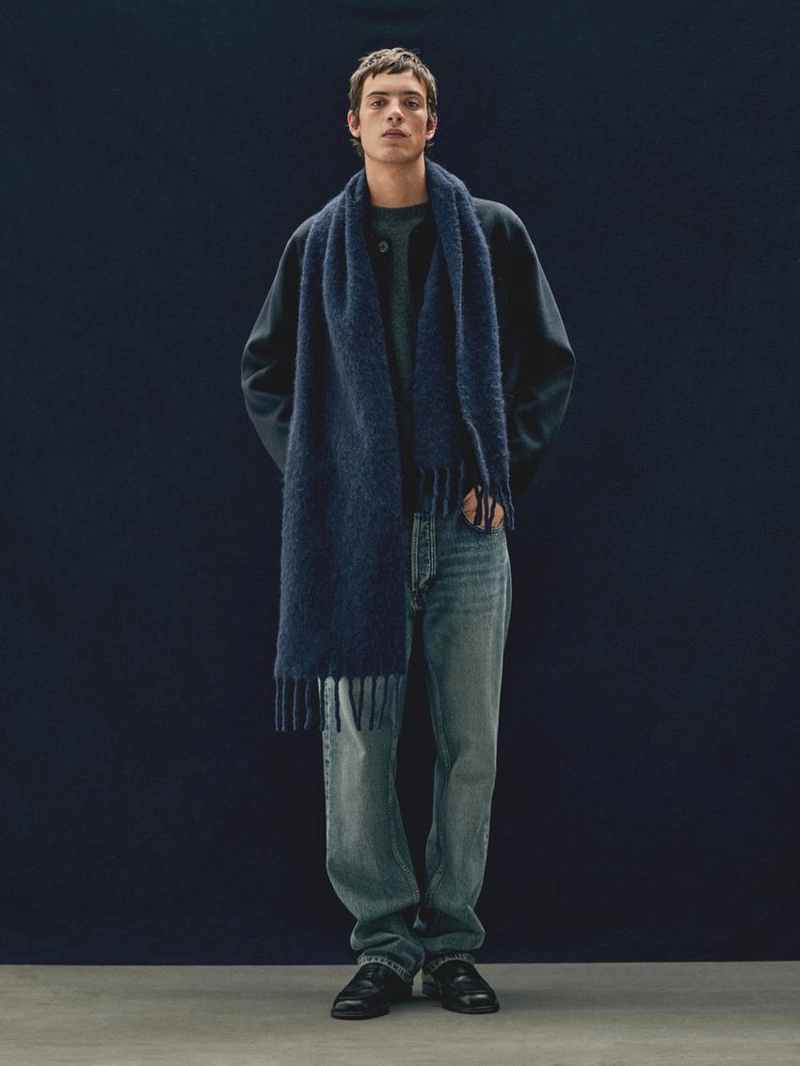 Шарф из альпаки и шерсти с бахромой