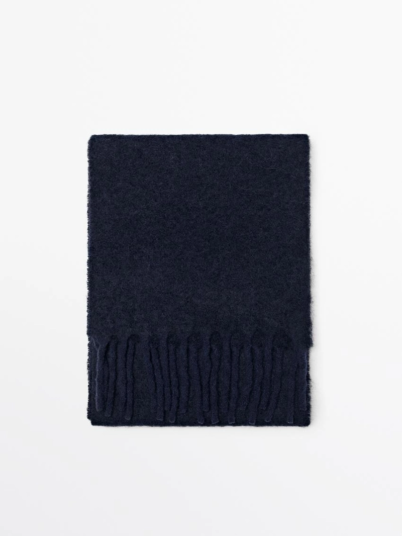 Шарф из альпаки и шерсти с бахромой