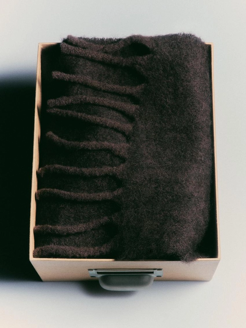 Шарф из альпаки и шерсти с бахромой