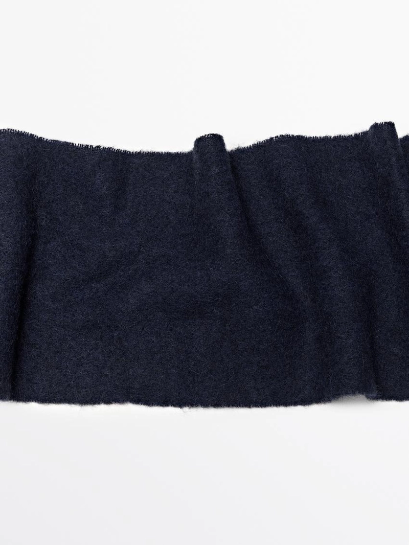 Шарф из альпаки и шерсти с бахромой