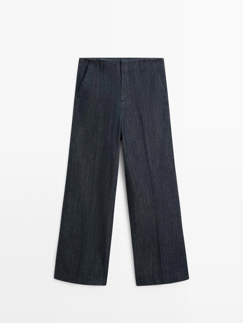 Джинсы с широкими штанинами и средней посадкой